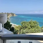 Bonsai Hotel