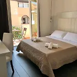 Bonsai Hotel