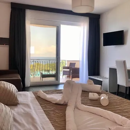 Bonsai * 트로페아