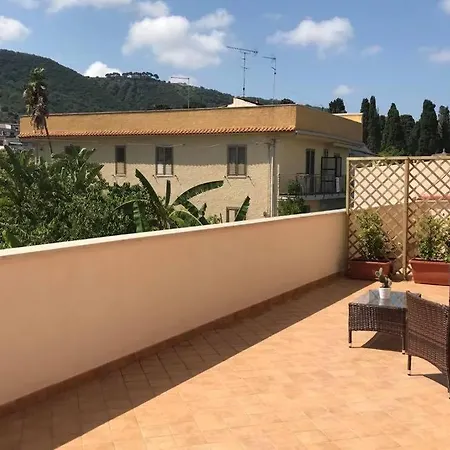 Bonsai Hotel